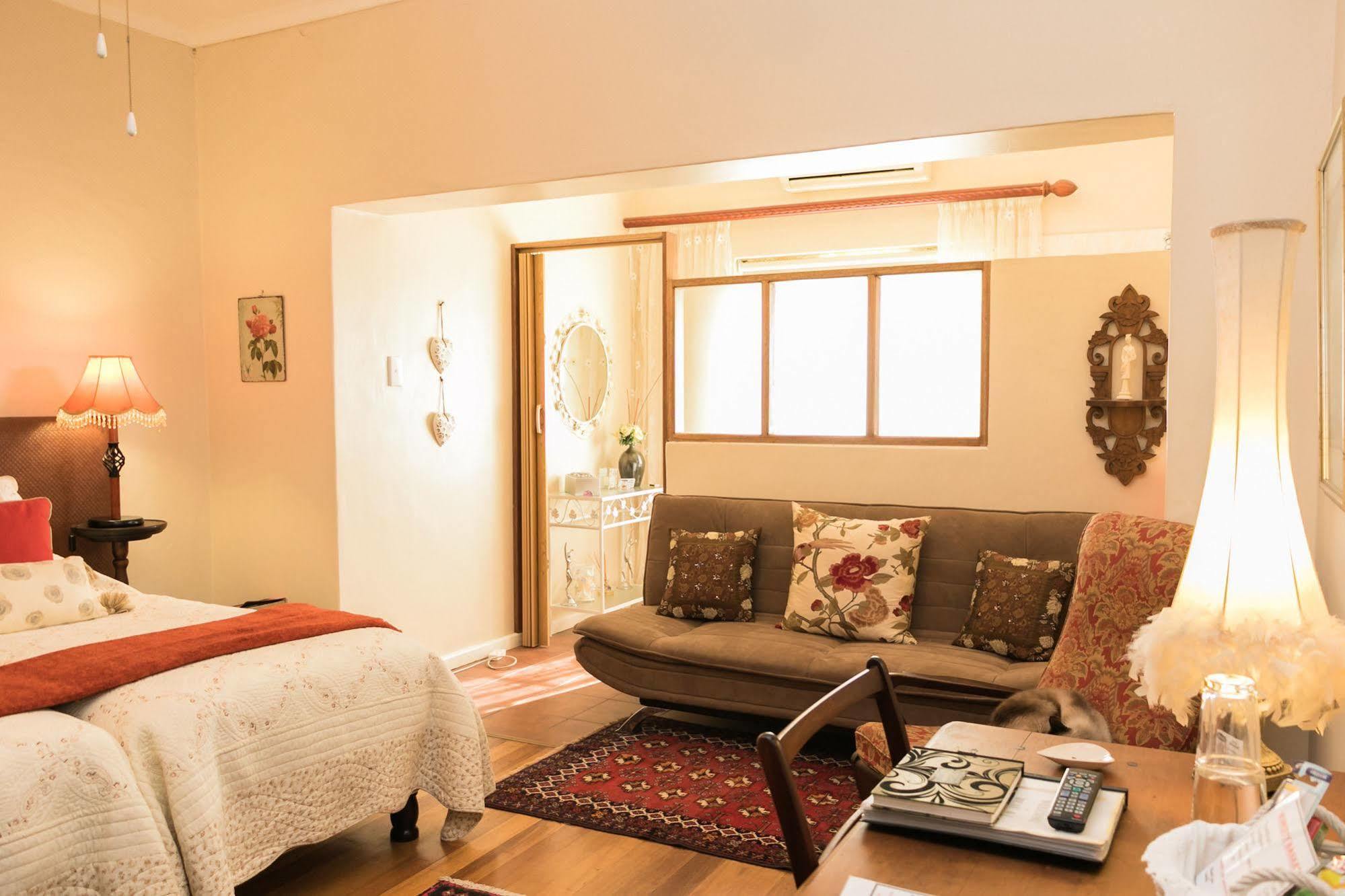 Beau & I Bed & Breakfast Graaff Reinet Ngoại thất bức ảnh
